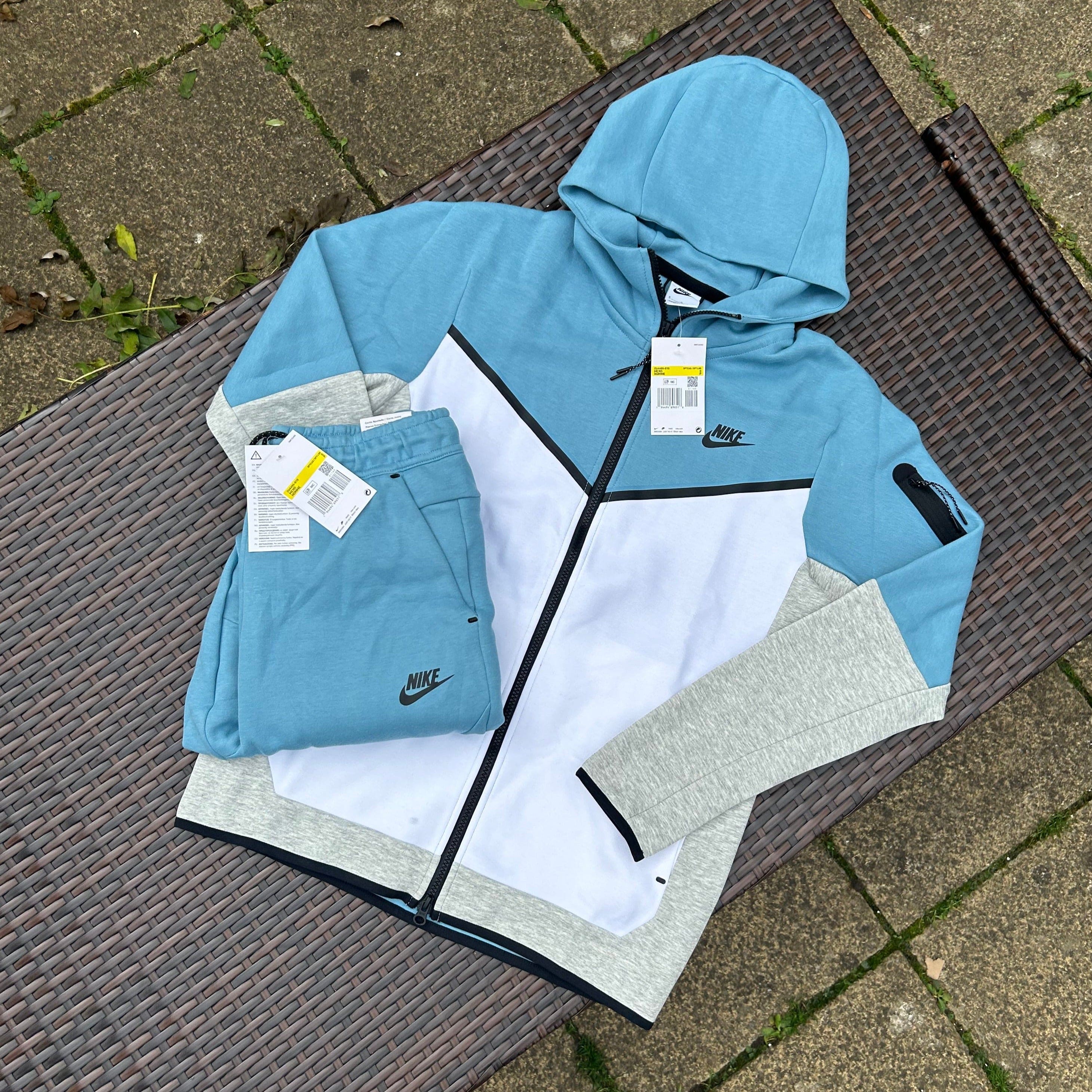 Nike Blue/White/Grey Sportswear Tech Fleece
