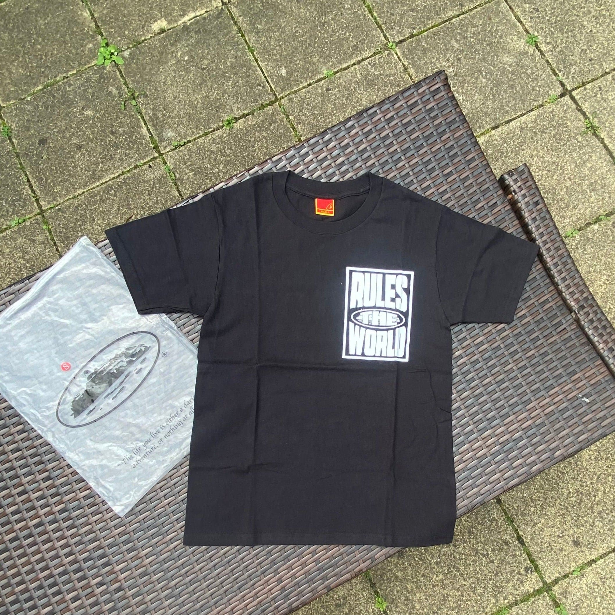 Corteiz Black "Rules The World" T Shirt