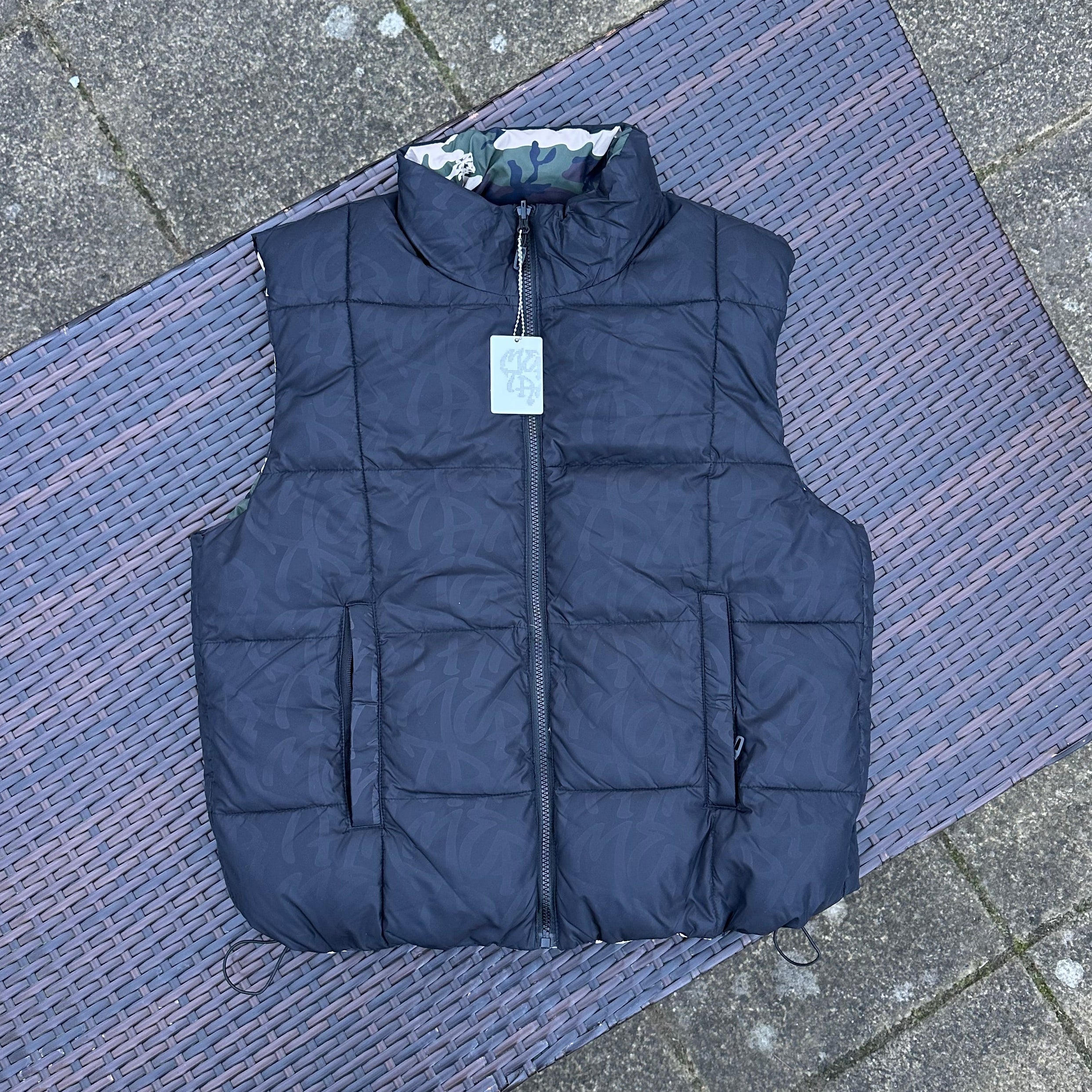 Mertra Camo/Black Reversible Gilet