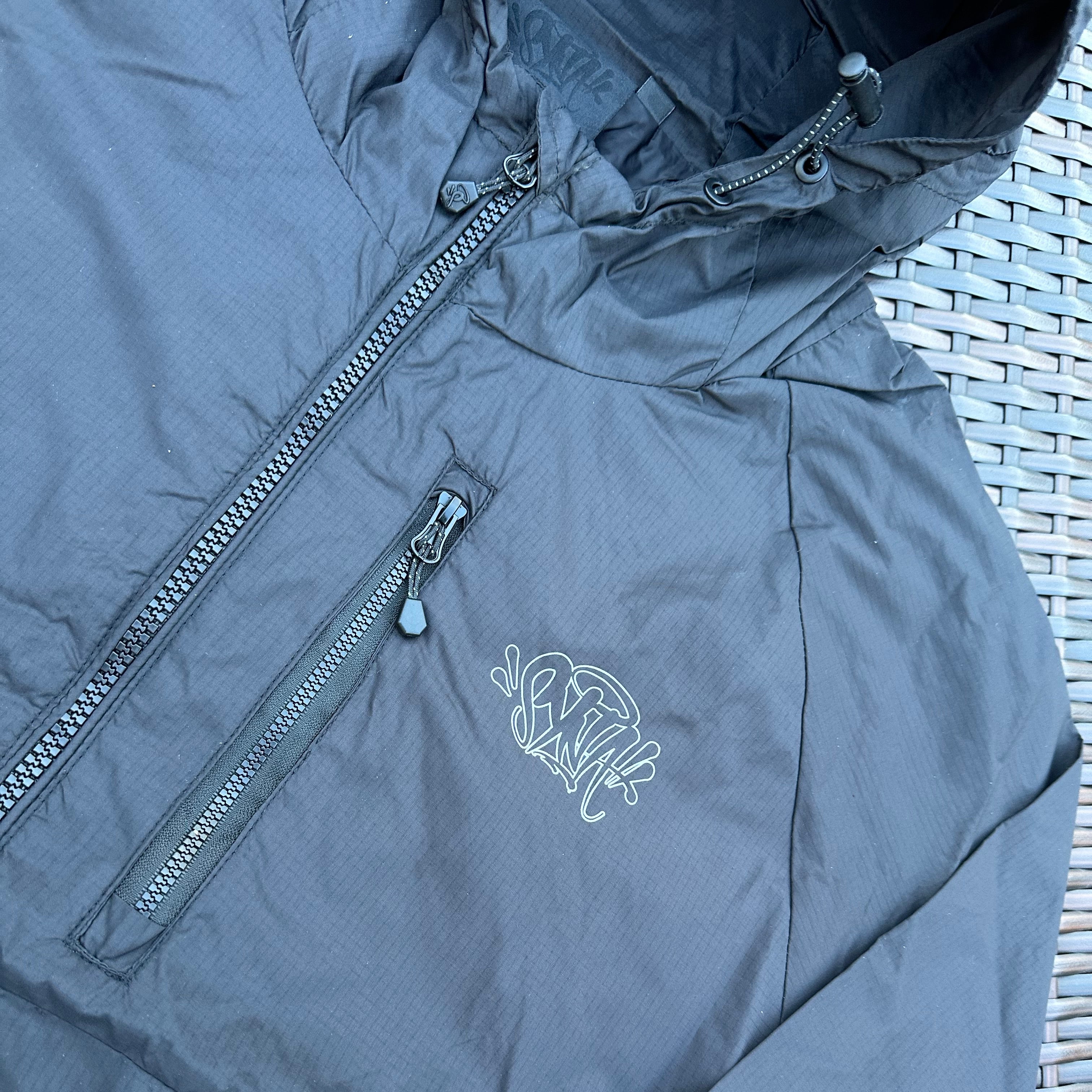 Syna World OG Logo Storm Jacket/Bag