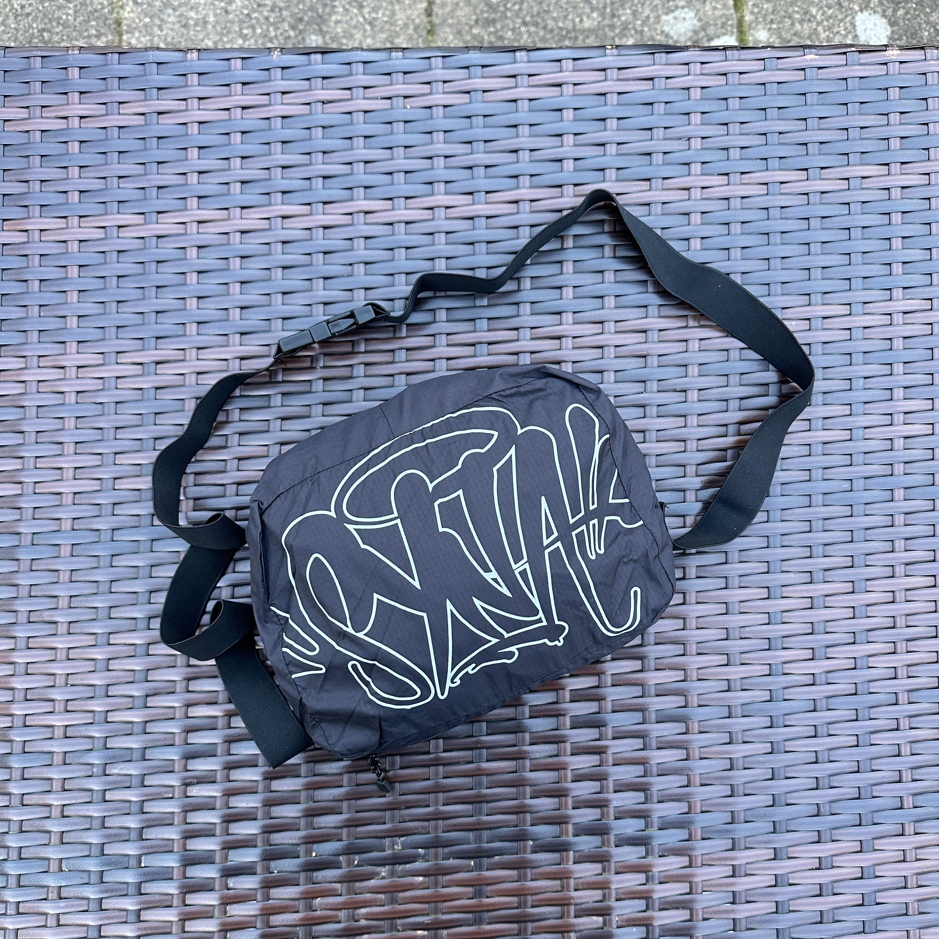Syna World OG Logo Storm Jacket/Bag
