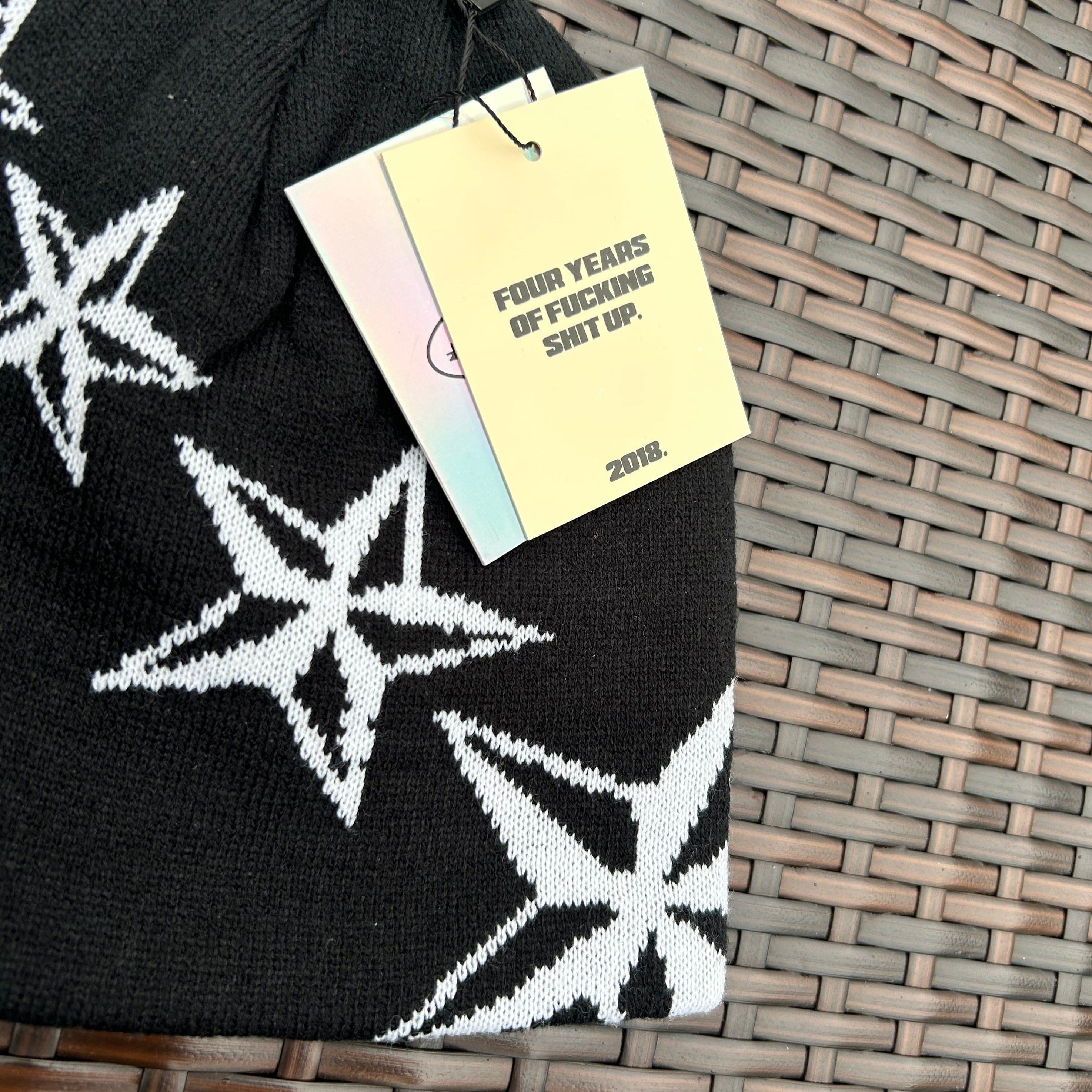 Corteiz Black/White "4 Starz" Beanie