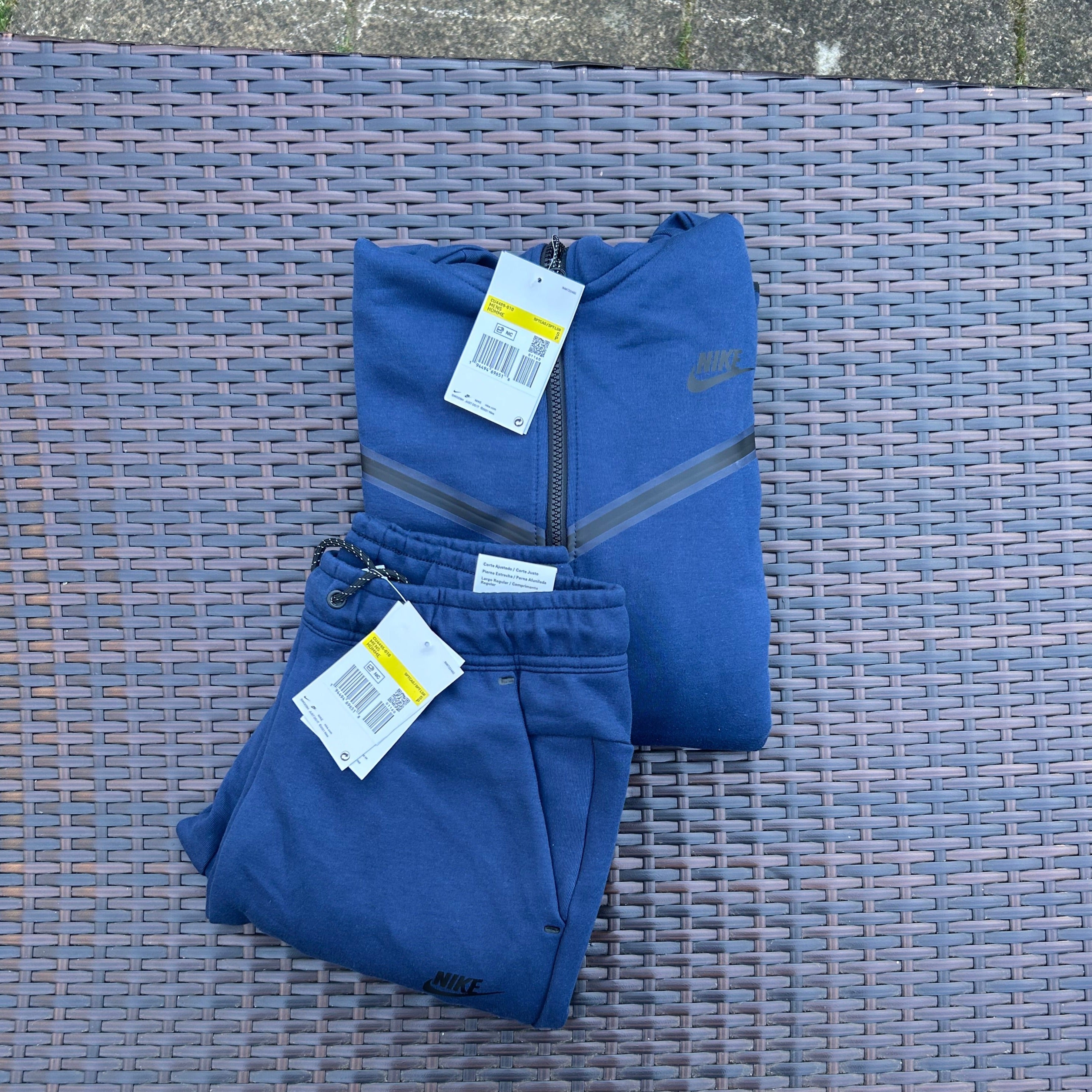 Nike Dark Blue Sportswear Tech Fleece