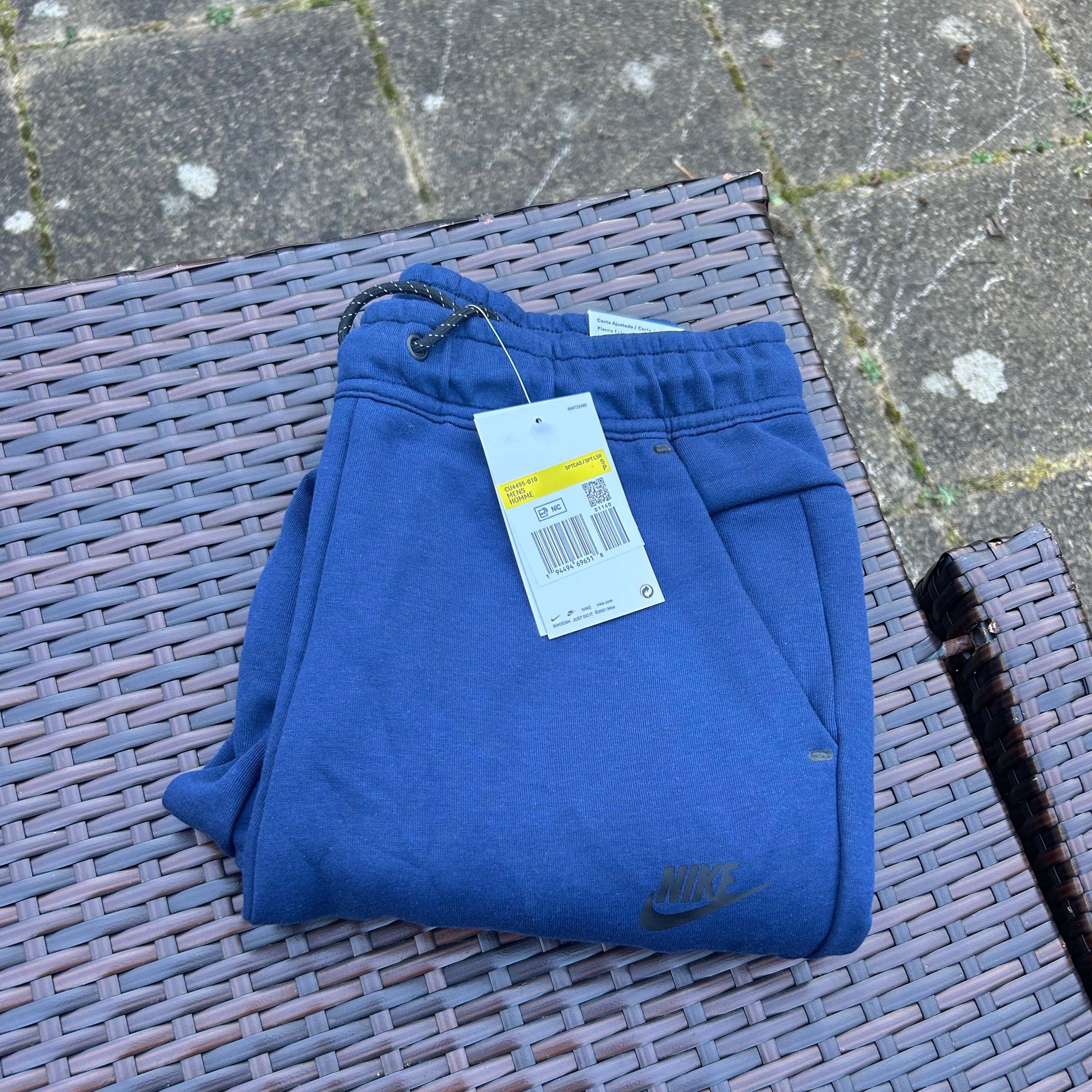 Nike Dark Blue Sportswear Tech Fleece