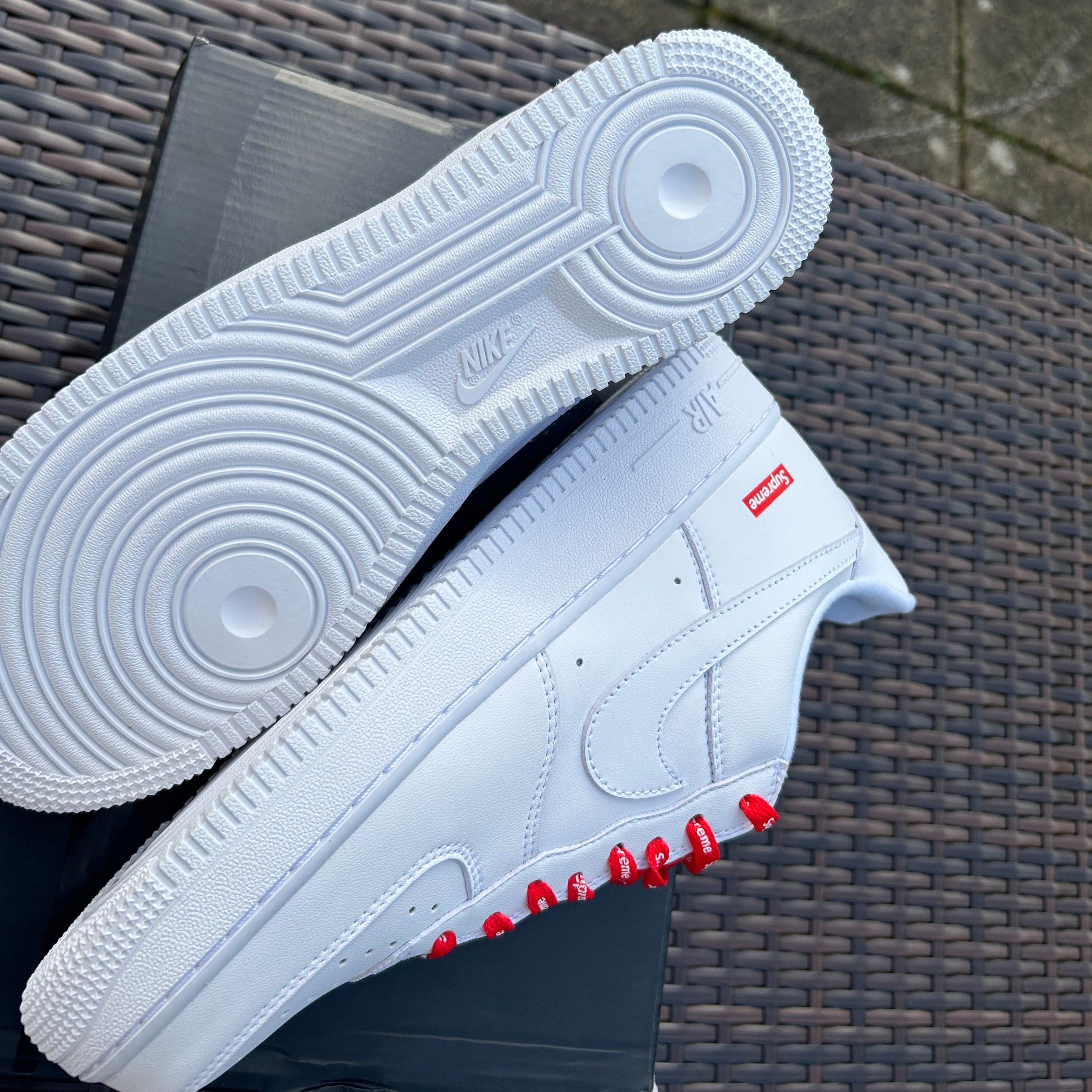 Nike Supreme White Air Force 1
