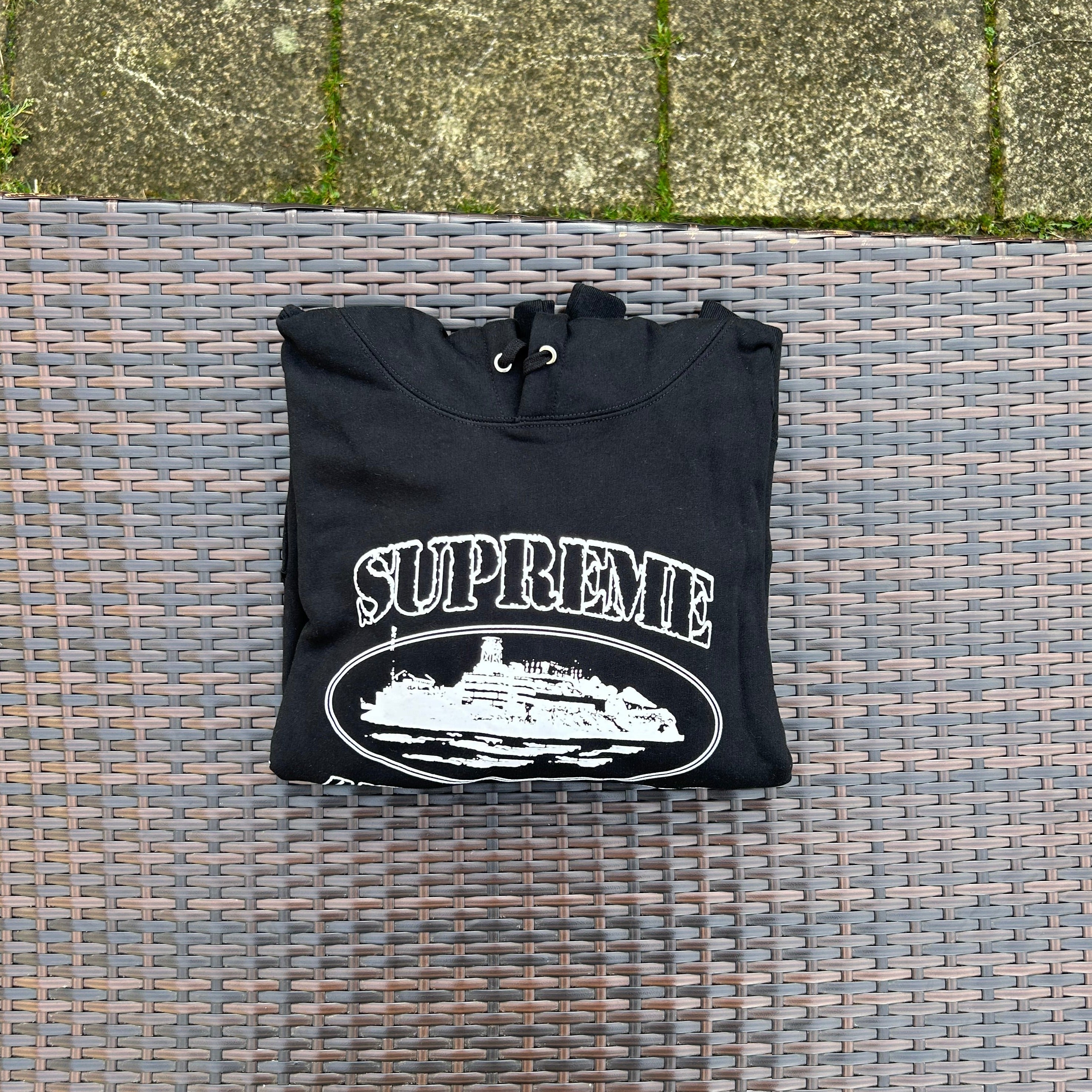 Corteiz x Supreme Black/White "Rule The World" Hoodie