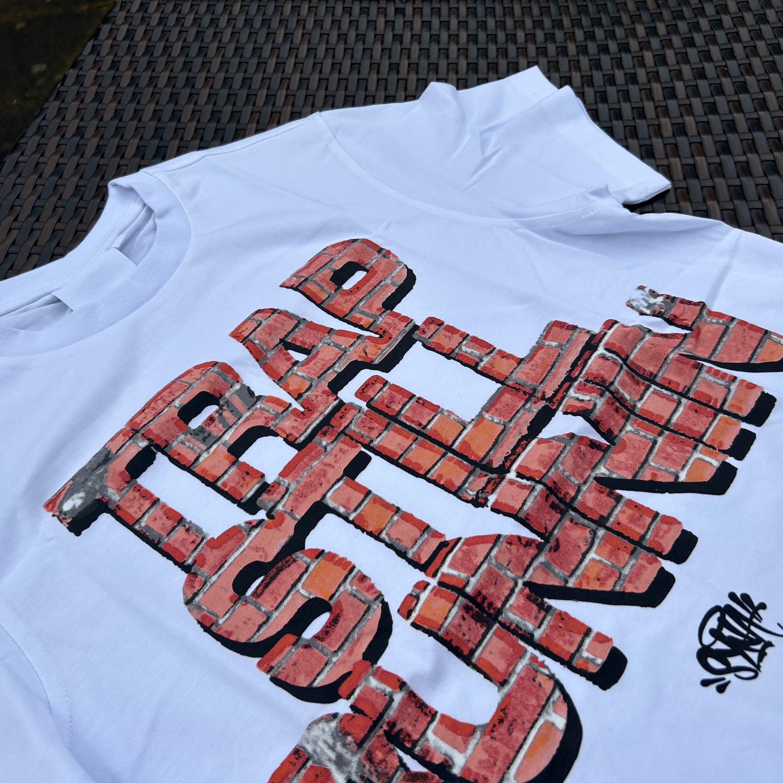 Syna World "Trap Still Runnin" T Shirt