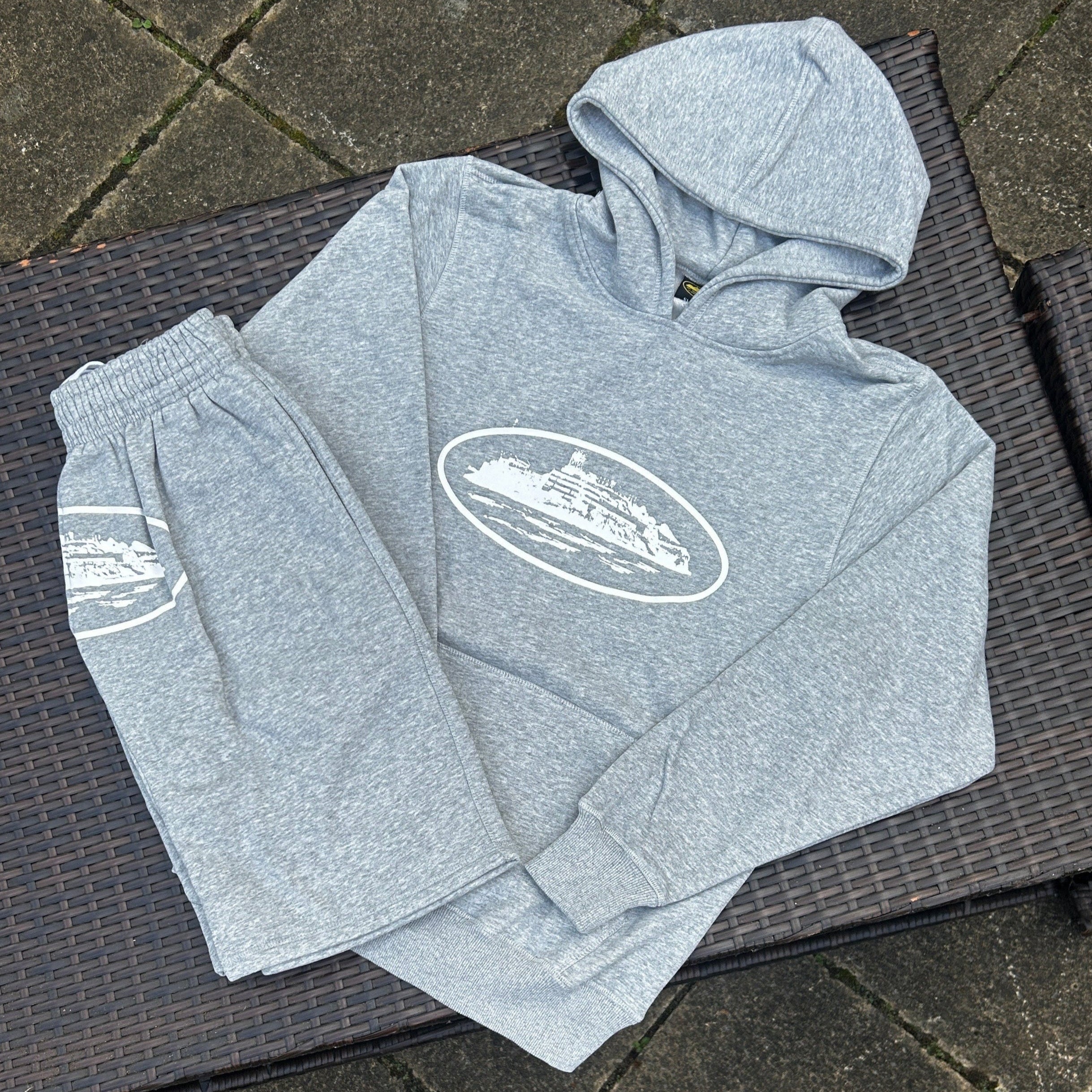 Corteiz Alcatraz Grey/White "Heather" Shorts Set