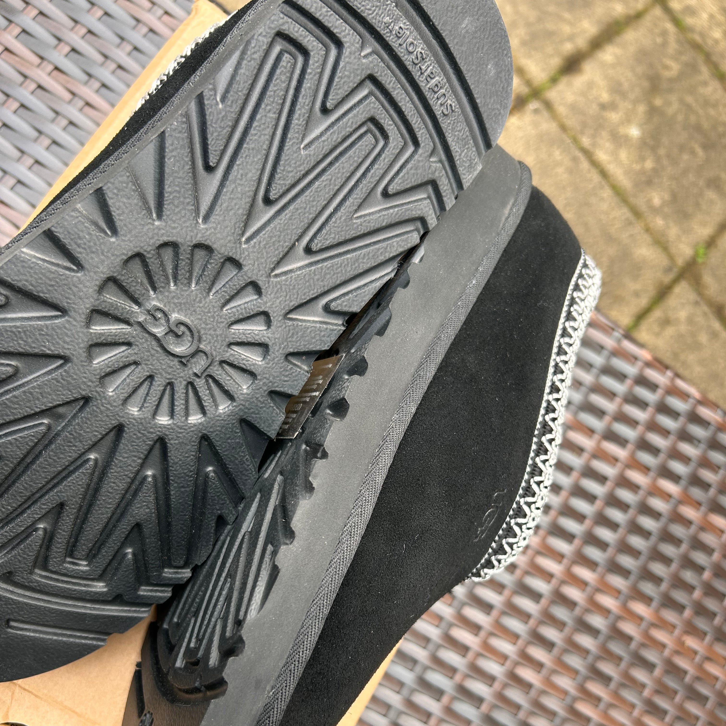 Ugg Men's 'Black' Tasman Slippers