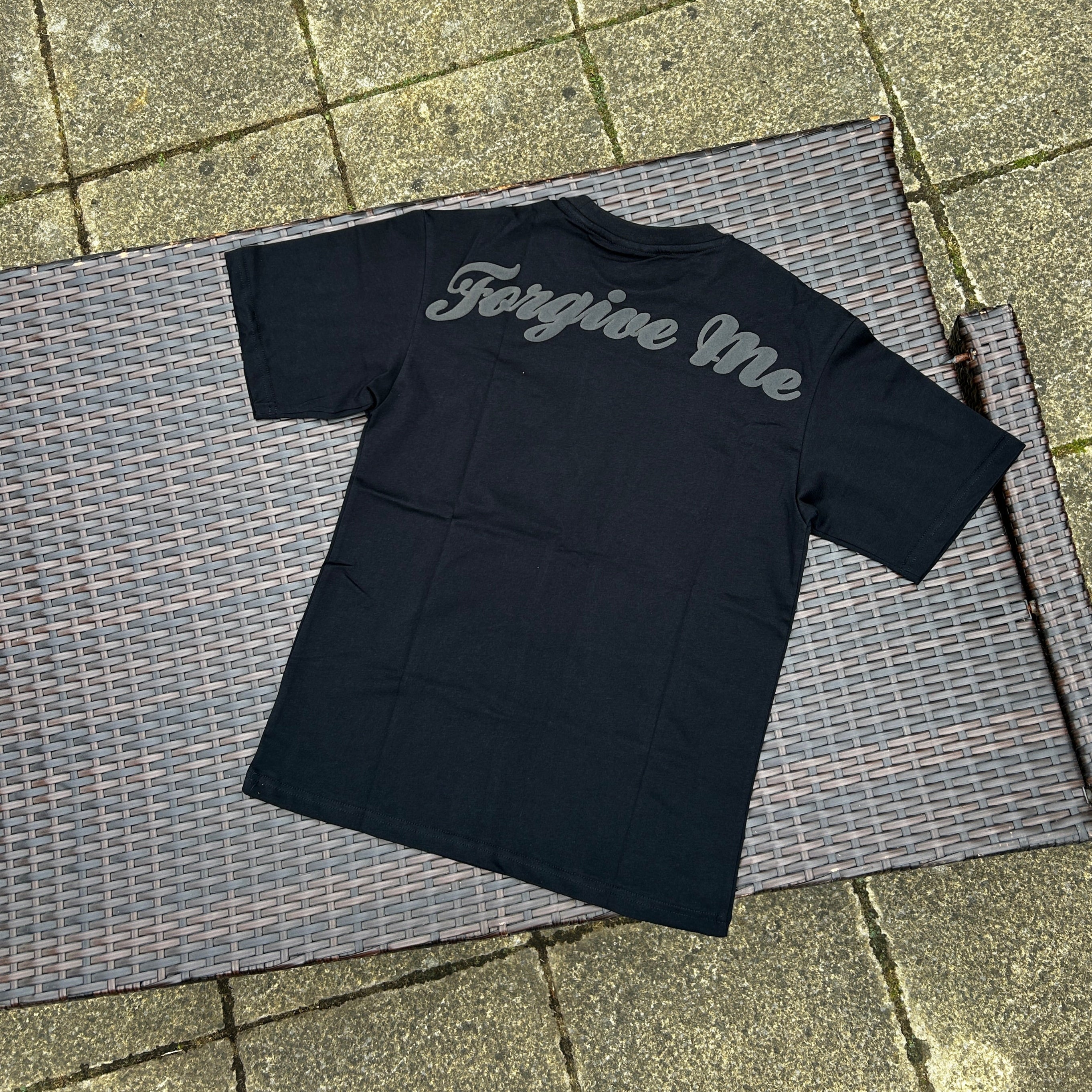 Syna World Black "Forgive Me" T-shirt