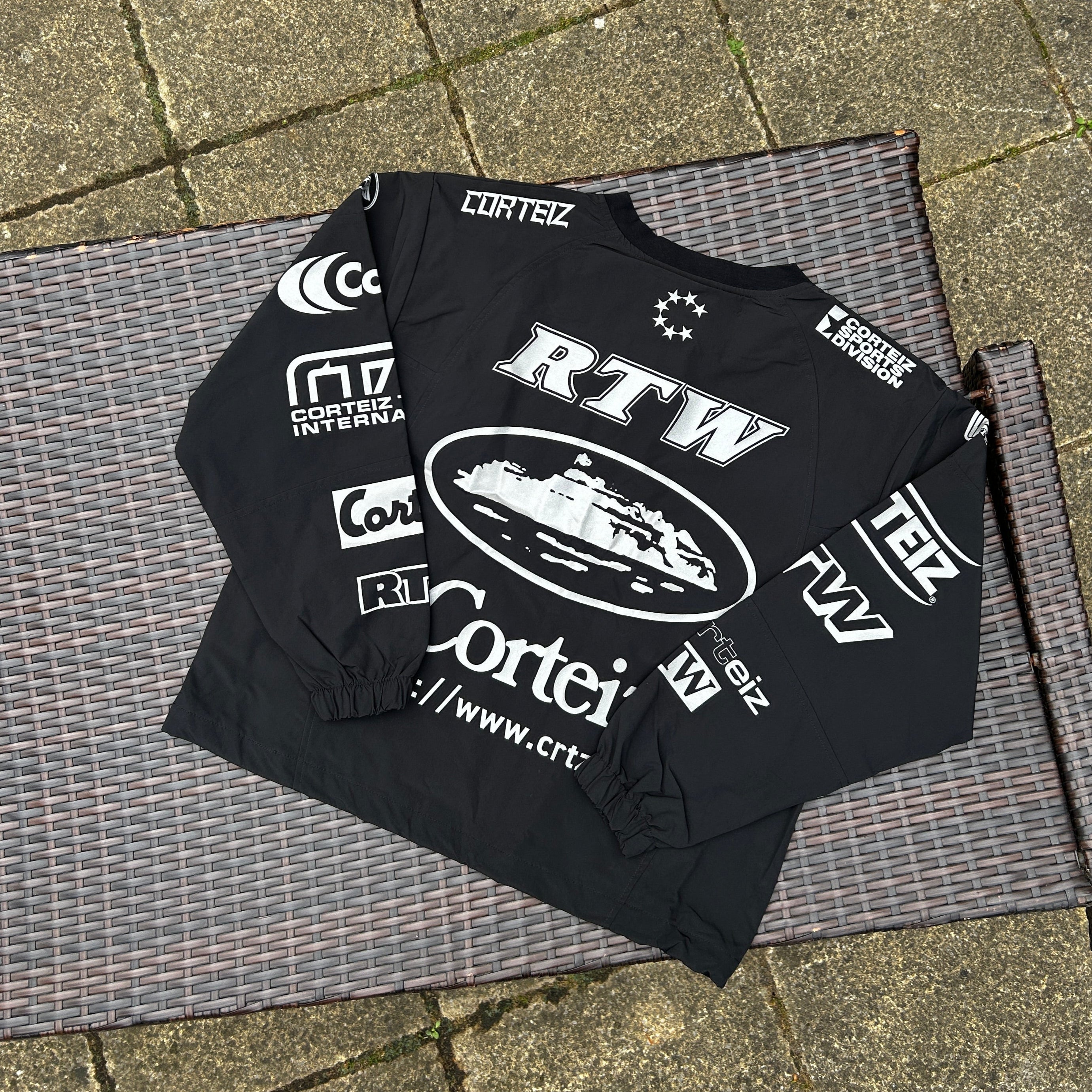 Corteiz Black "Sponsors" Training Pullover