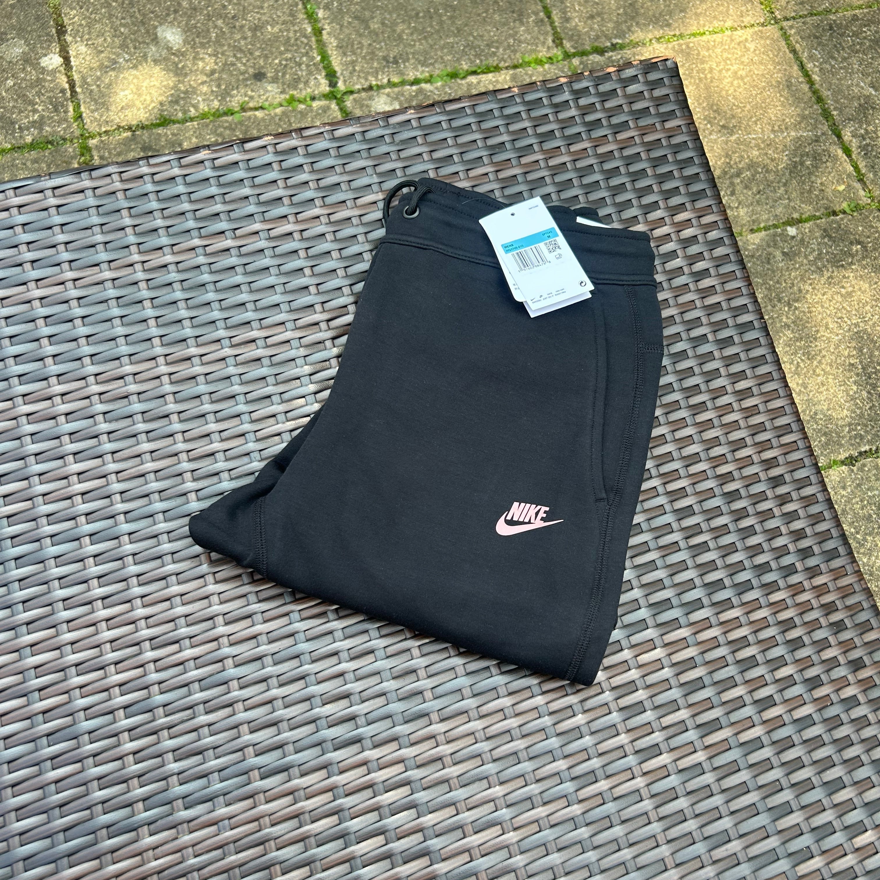 Nike x Syna World Sportswear Tech Fleece