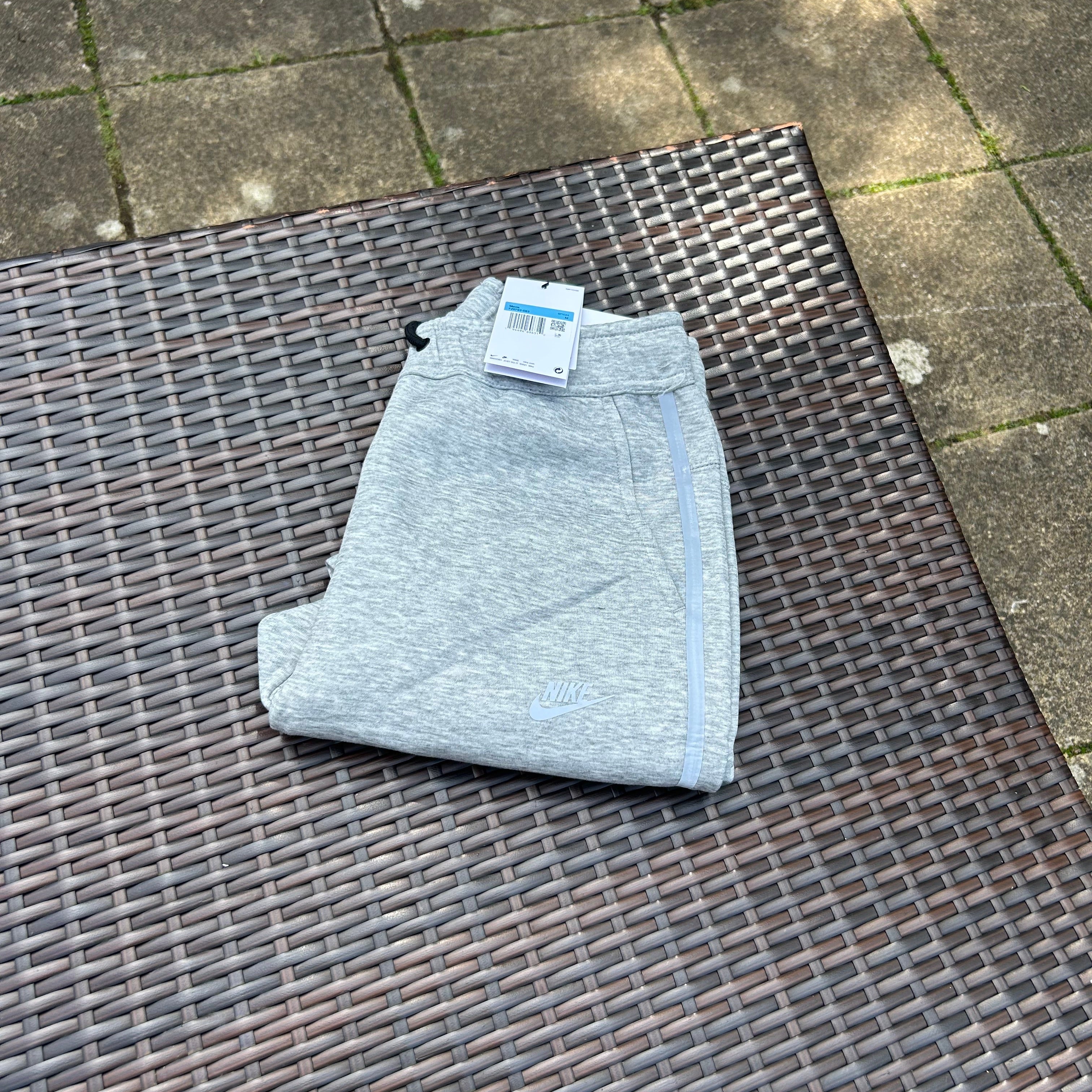 Nike Grey Sportswear Tech Fleece (2024 Season)
