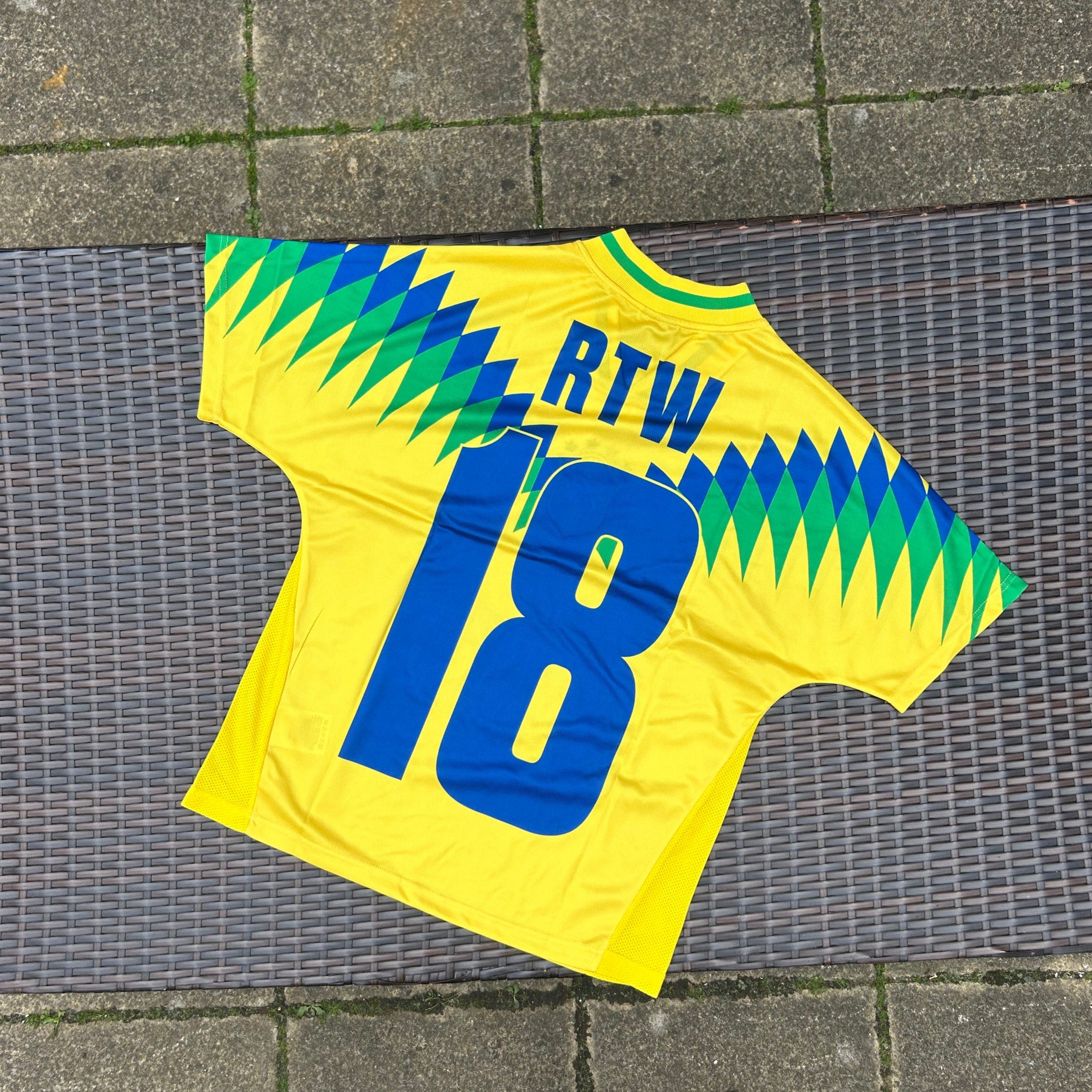 Corteiz RTW Yellow Club America Brasil Jersey