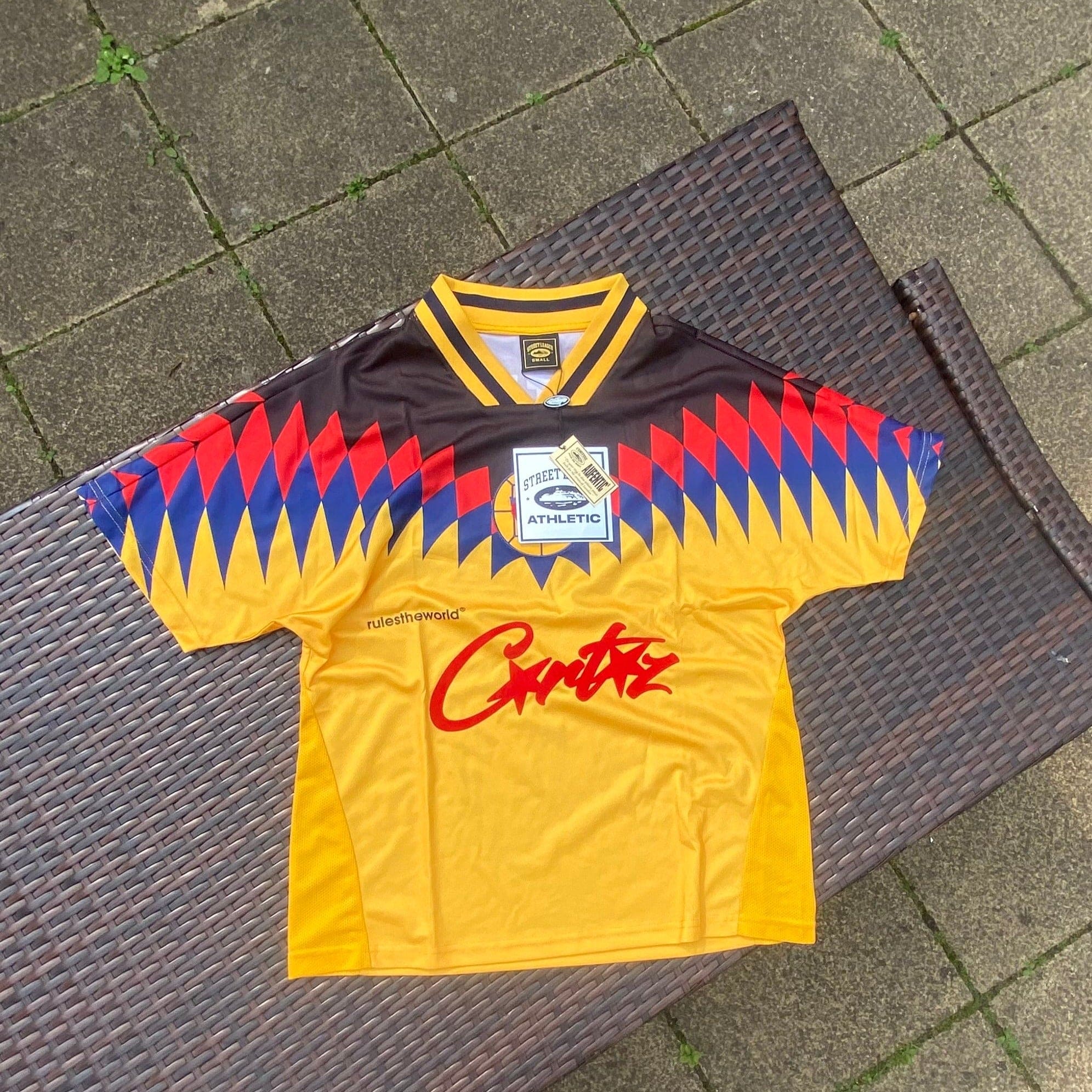 最高級のスーパー Club Corteiz ウェア Football Yellow - Jersey ...