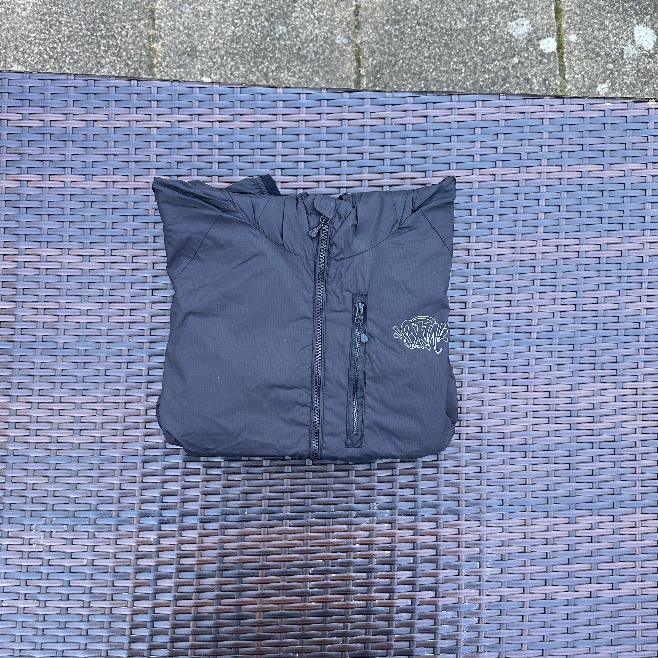 Syna World OG Logo Storm Jacket/Bag
