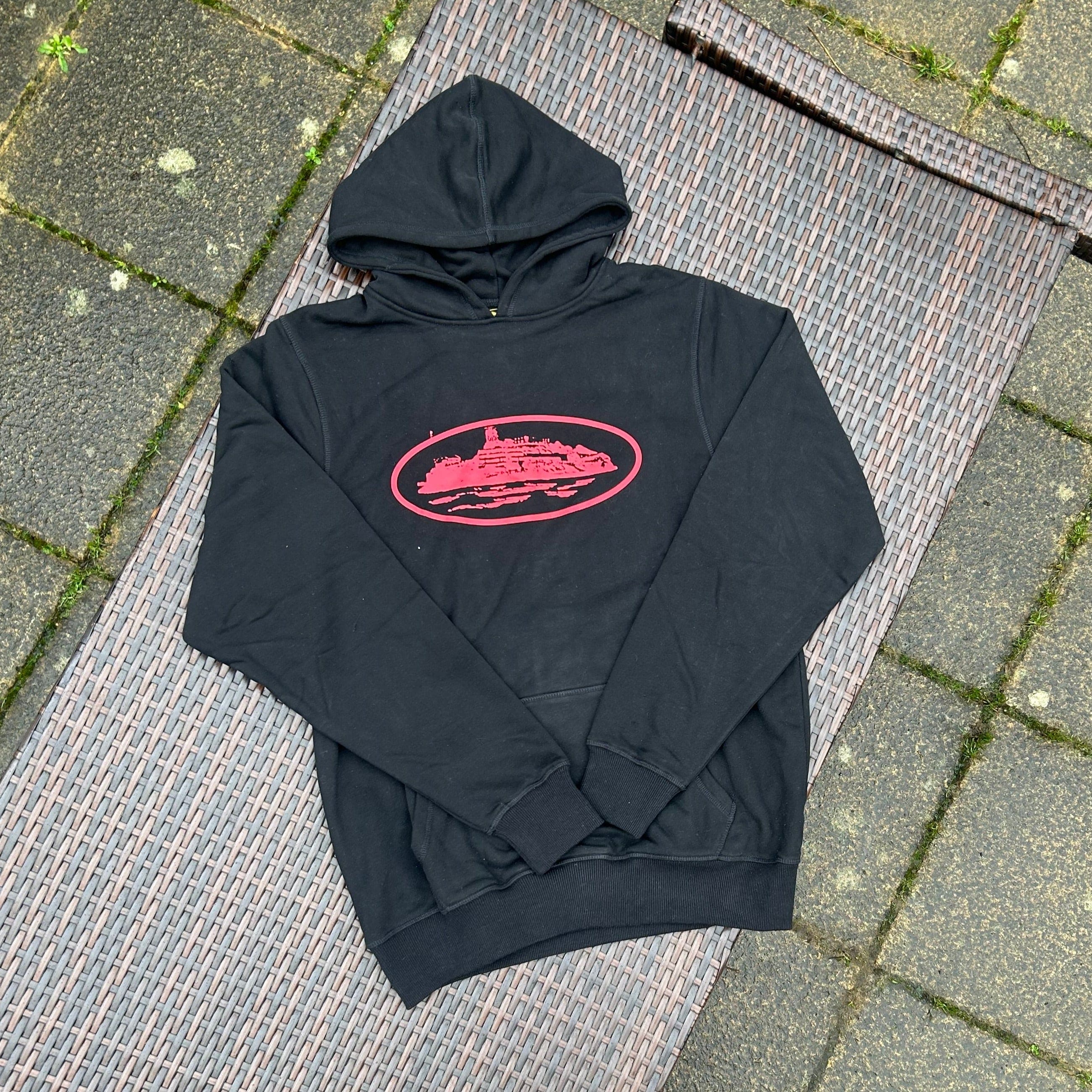 Corteiz Alcatraz Black/Red Hoodie