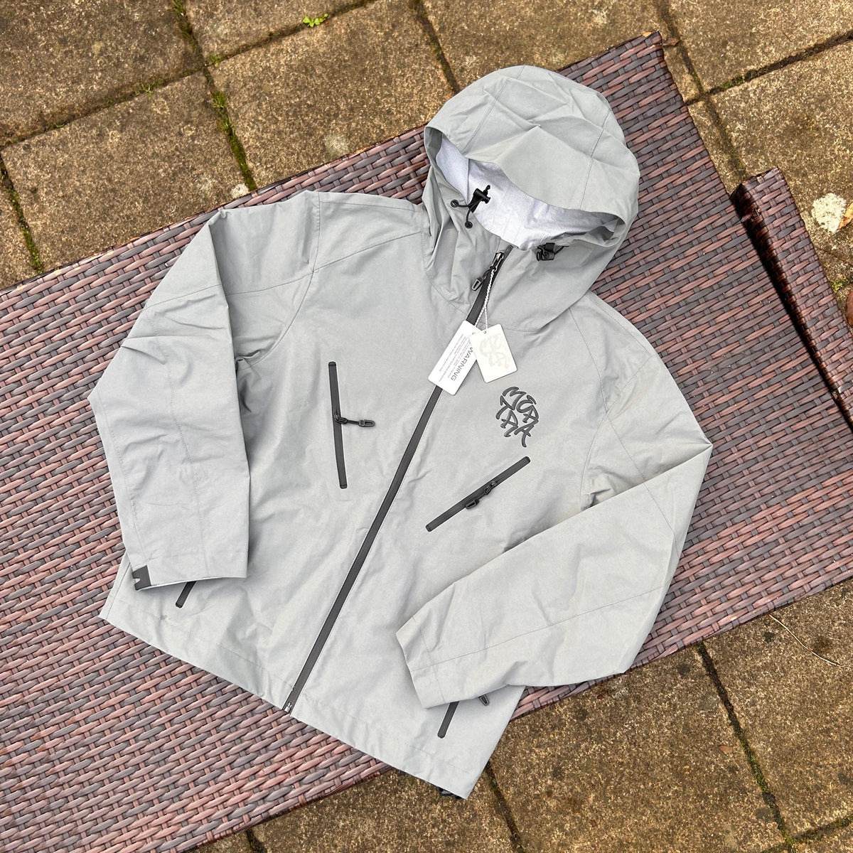 Mertra Water Reactive Windbreaker | Twentytwo Supplies