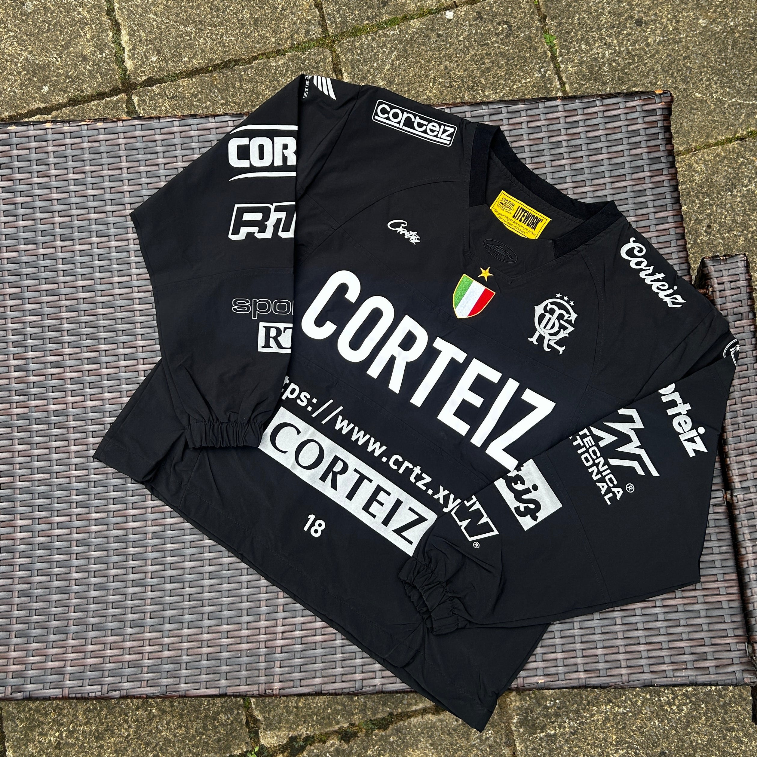 Corteiz Black "Sponsors" Training Pullover