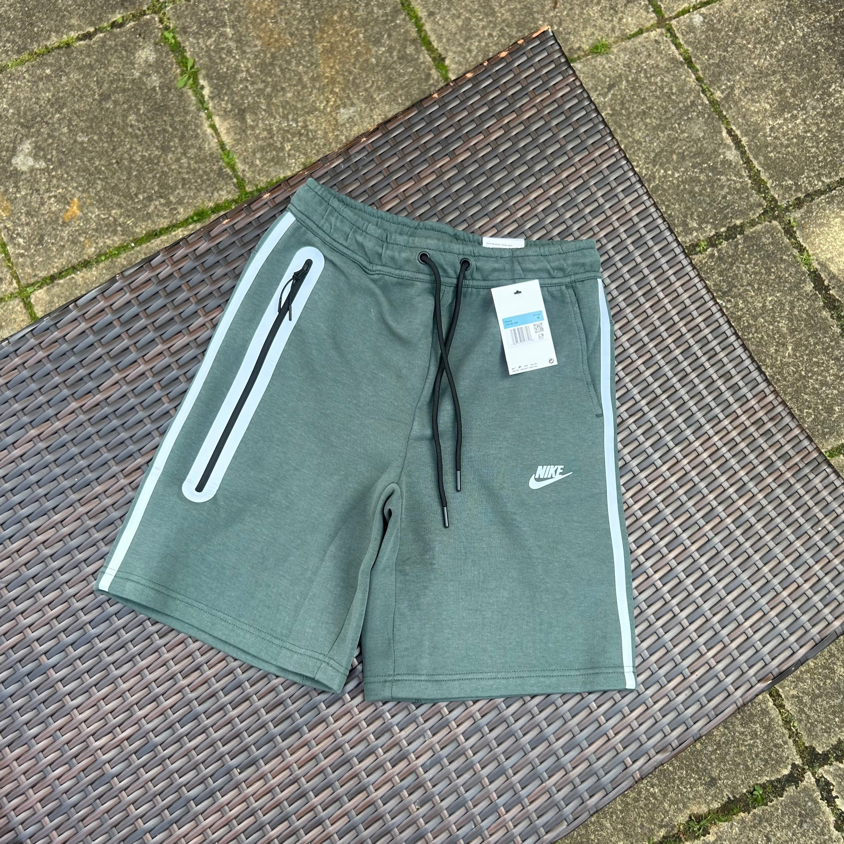 Nike Green Sportswear Tech Fleece Shorts (2024 Season)