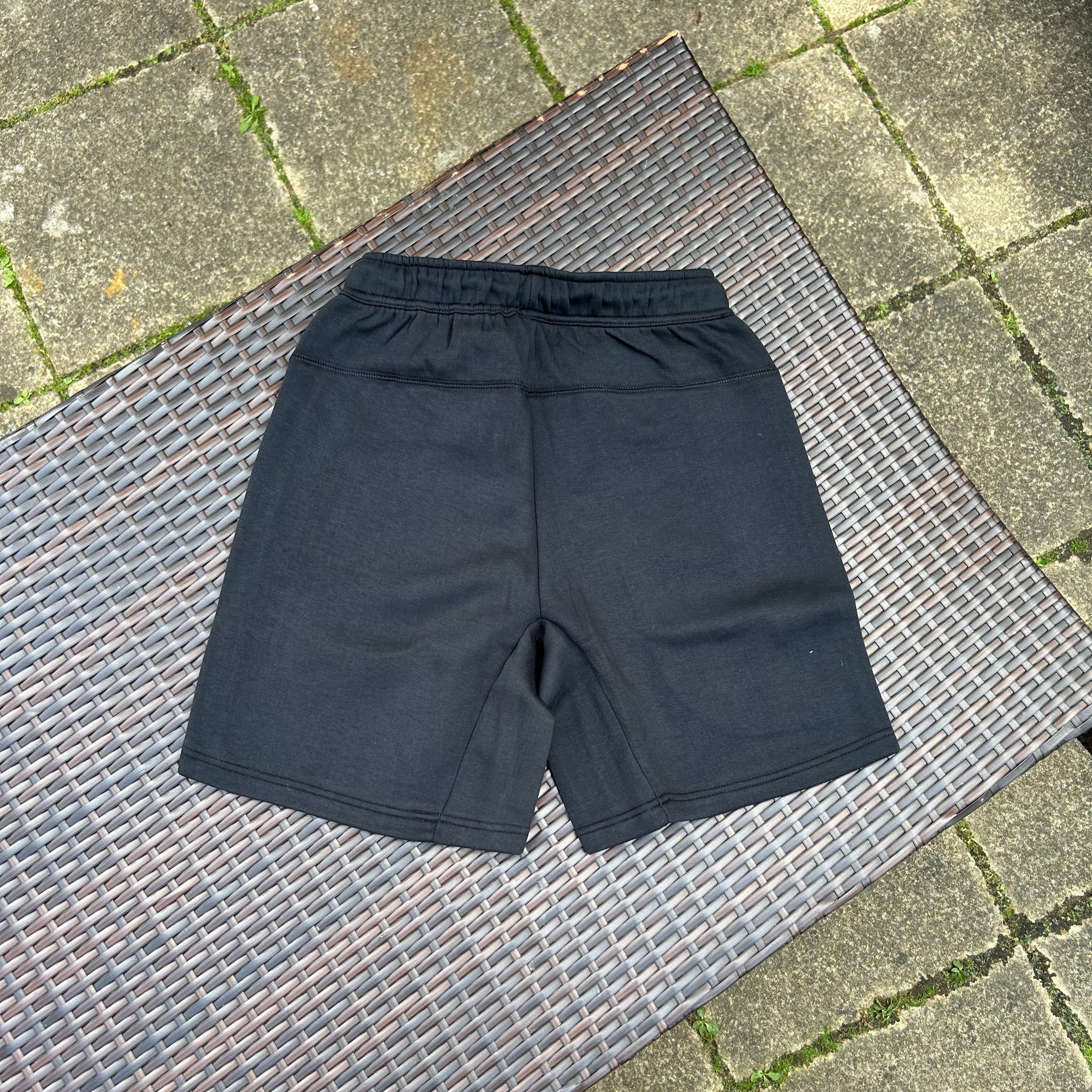 Nike Green Sportswear Tech Fleece Shorts (2024 Season)