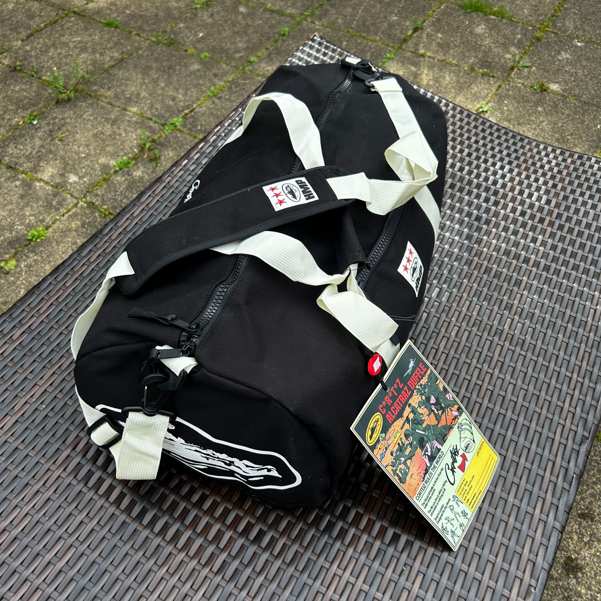 Corteiz Black/White HMP Duffle Bag | Twentytwo Supplies