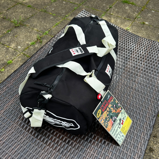 Corteiz Black/White HMP Duffle Bag